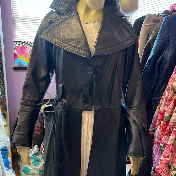Luca Luca belted lamb skin trench US8 - Picture 3 of 17